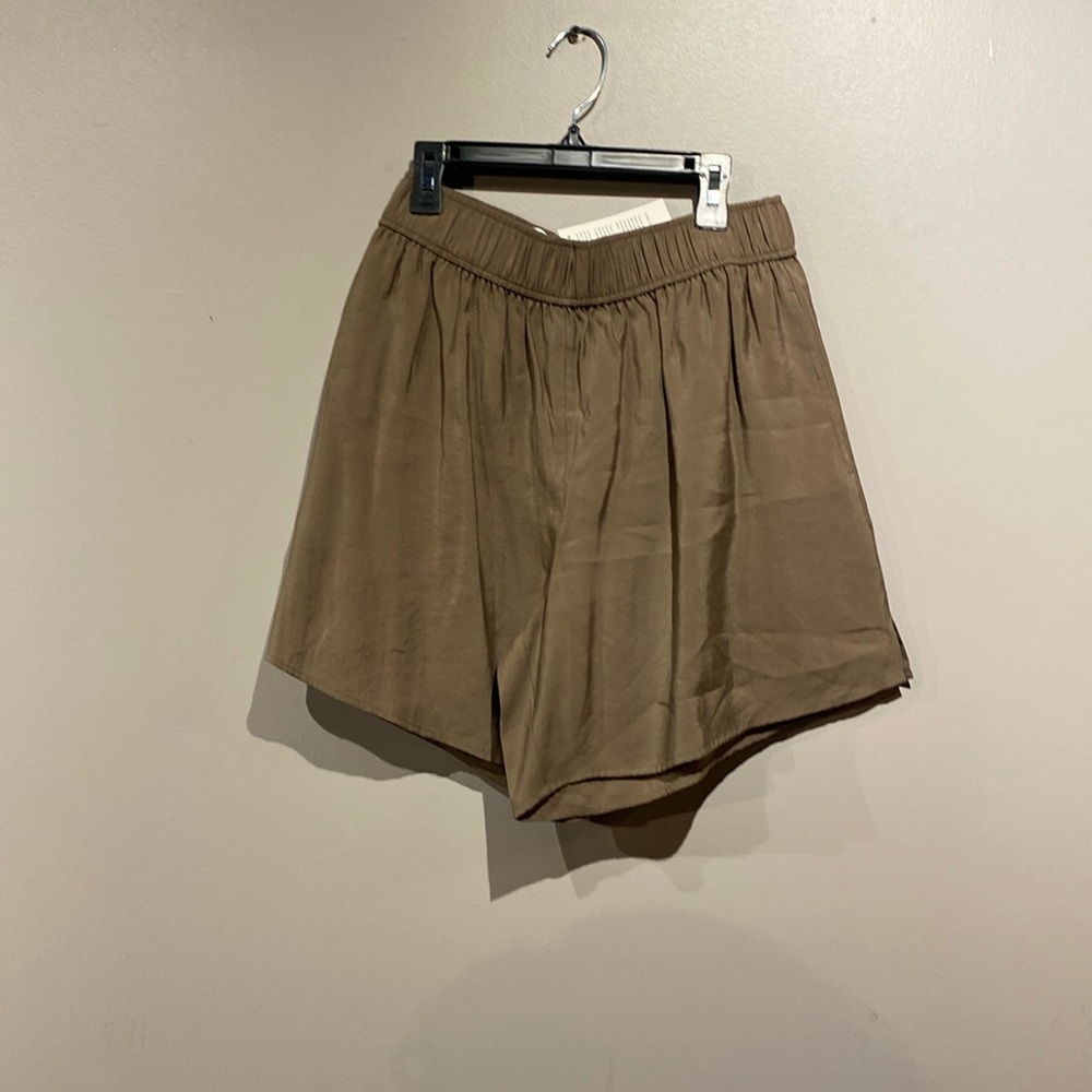 Darling, Army Green Shorts